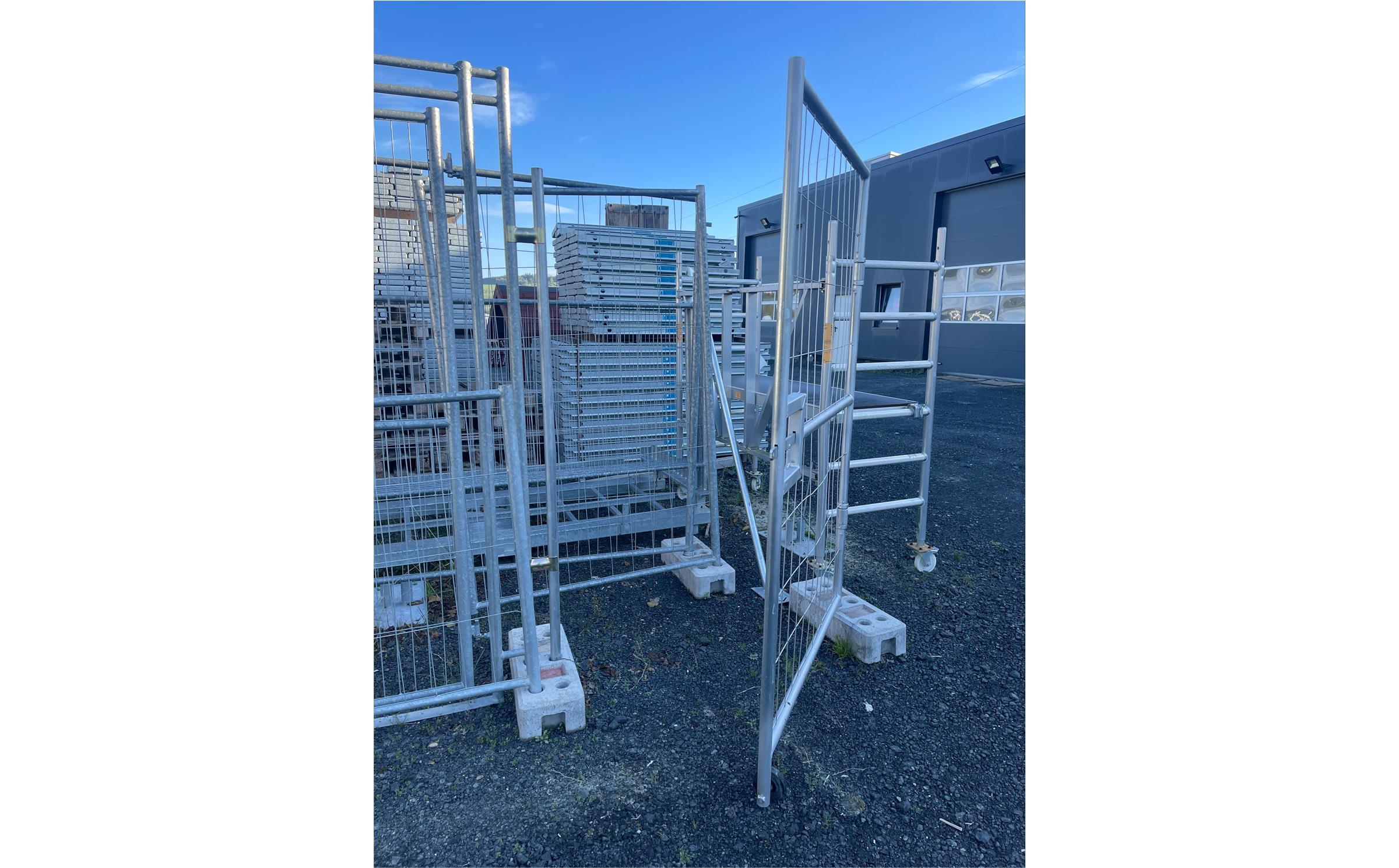 Bauheld24 - BH Personentür mit Riegel